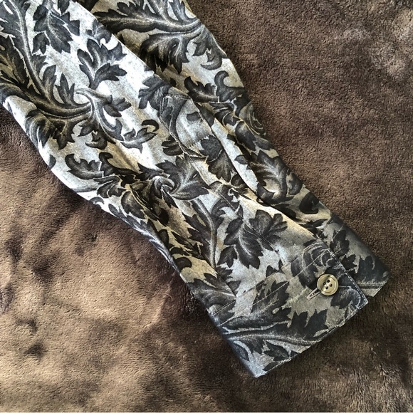 Vintage Black and Silver Patterned Long Sleeve Button Up Blouse 90s Goth/Dark - Picture 4 of 6